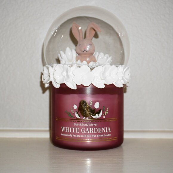 Bath & Body Works - White Gardenia 3-wick Candle Bunny Globe Lid - Picture 1 of 2